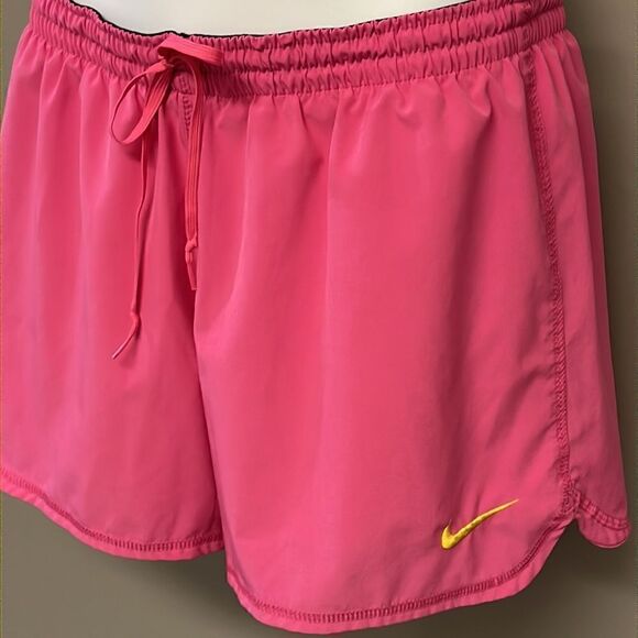 Nike Women’s DriFit Pink “Live Strong”Athletic Shorts w/ Built-in Shorts- M - Picture 2 of 15